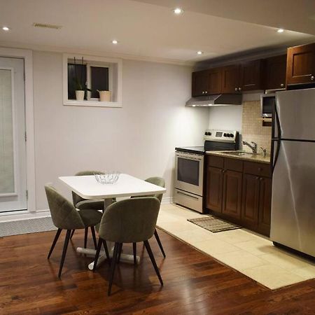 Home Away From Home - Basement Studio Apartment Toronto Exterior photo